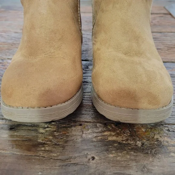 Cat & Jack Tan Faux Suede Faux Fur Ankle Booties - Picture 4 of 10